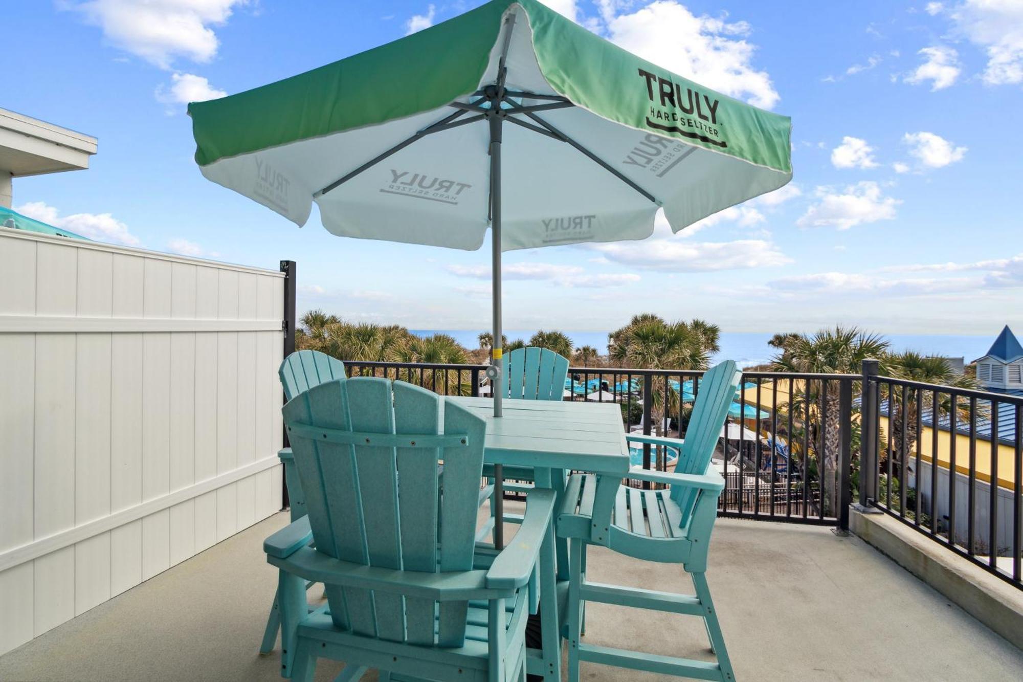 Seahorse Oceanfront Inn Neptune Beach Exterior photo