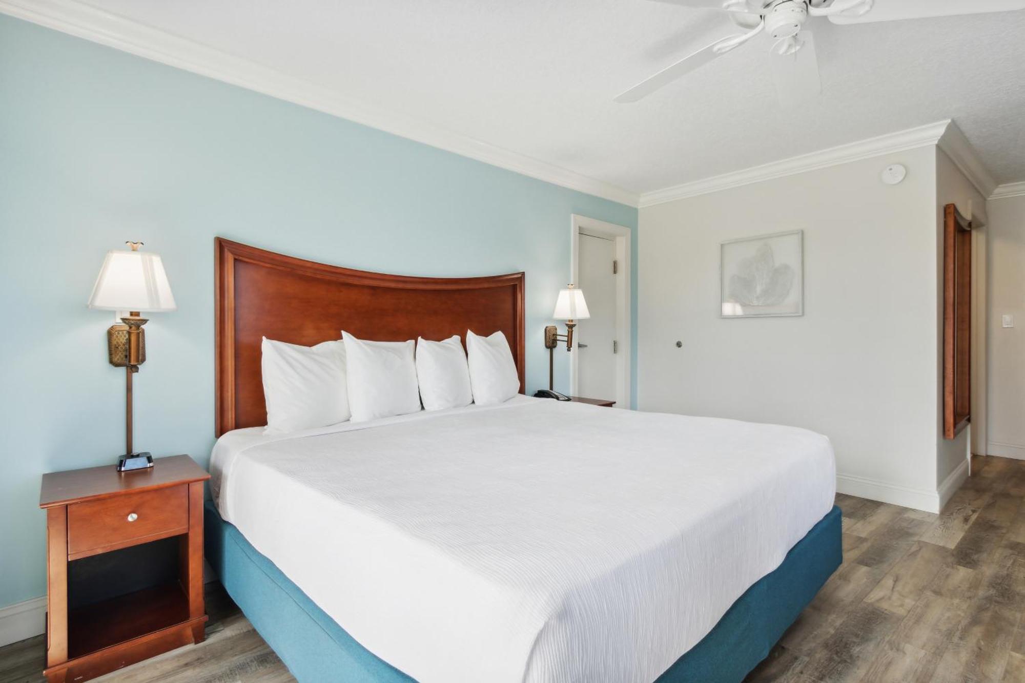 Seahorse Oceanfront Inn Neptune Beach Exterior photo