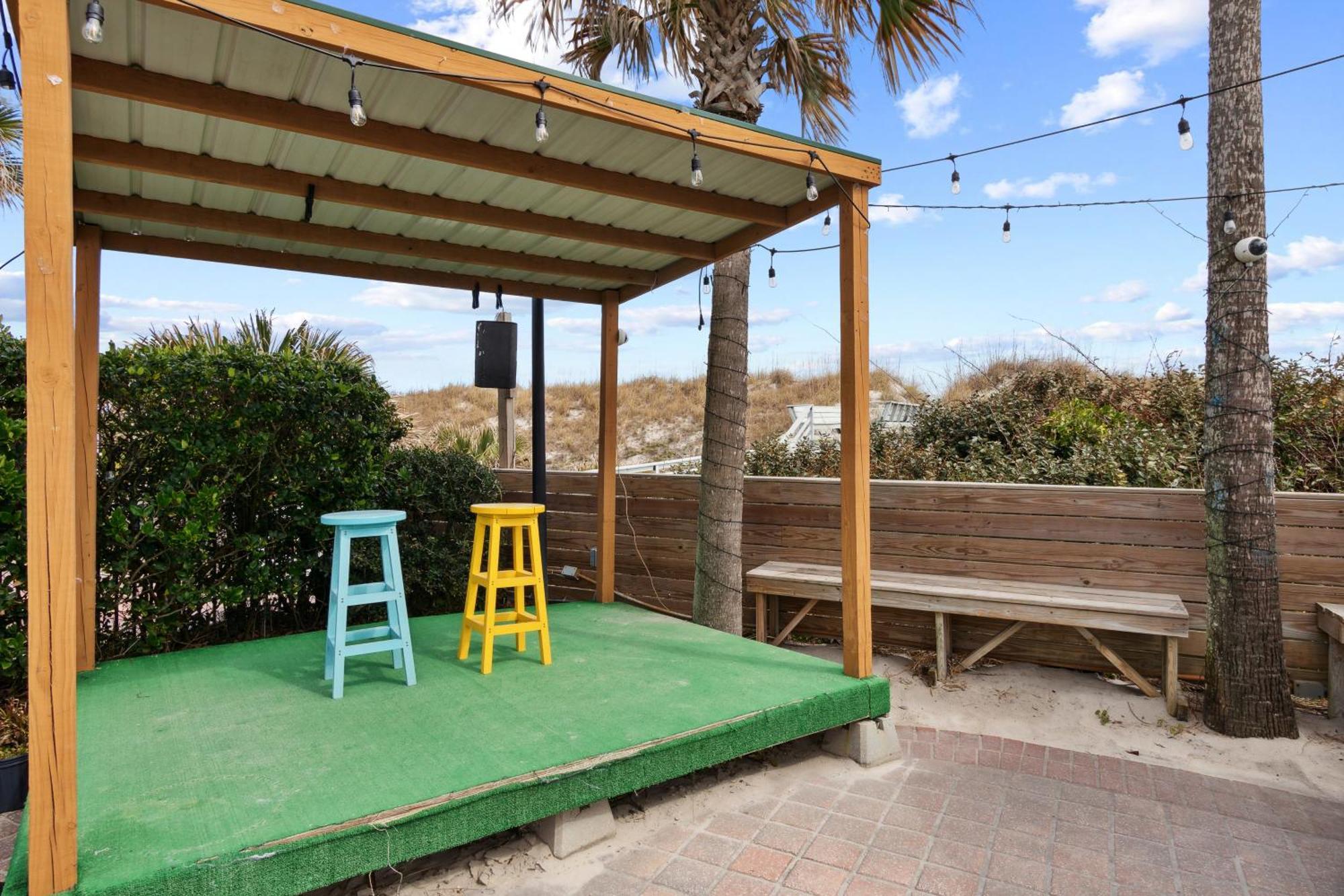 Seahorse Oceanfront Inn Neptune Beach Exterior photo