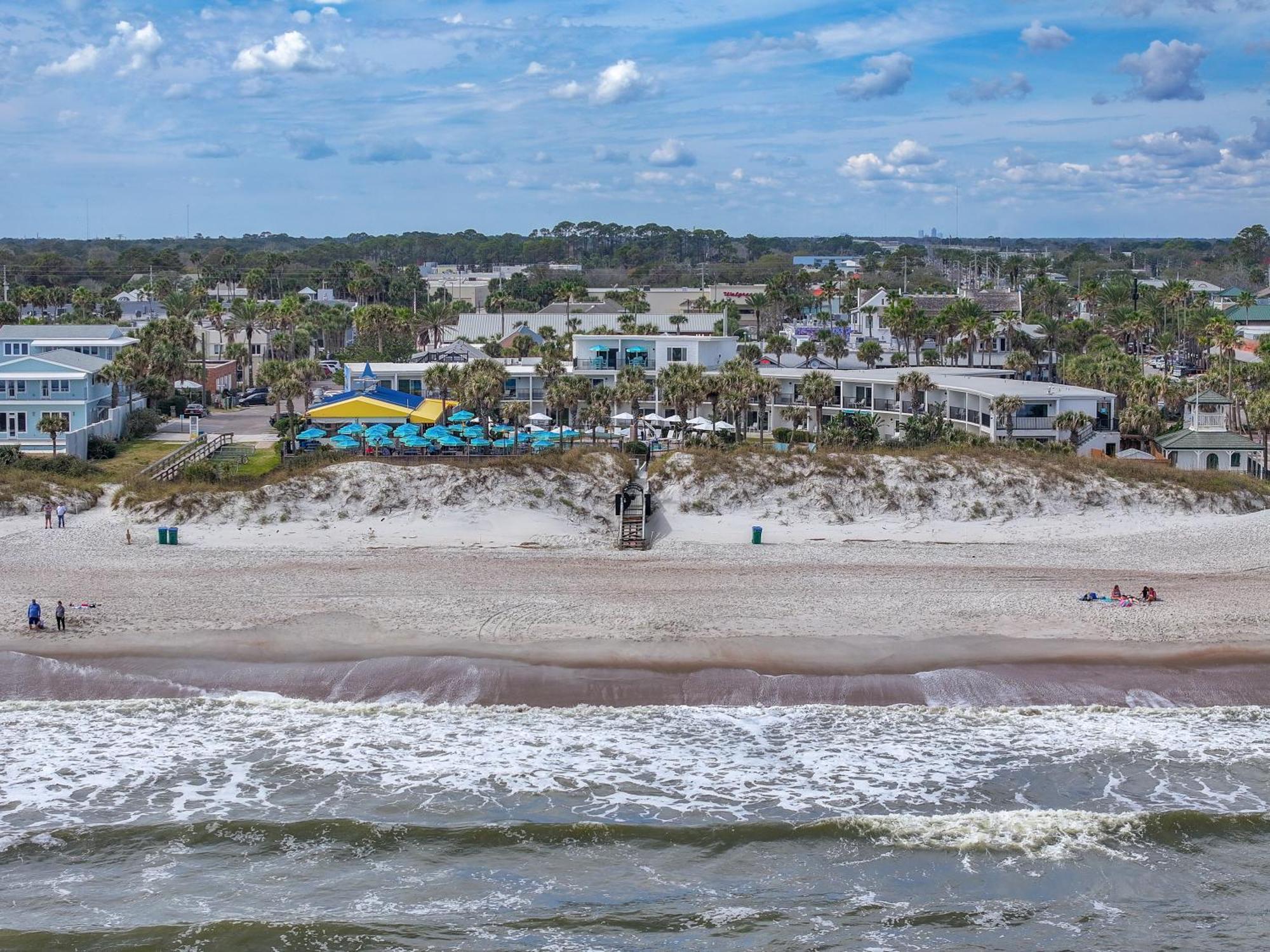 Seahorse Oceanfront Inn Neptune Beach Exterior photo