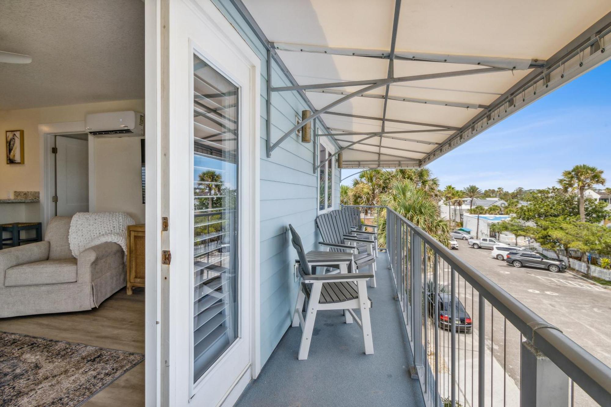 Seahorse Oceanfront Inn Neptune Beach Exterior photo